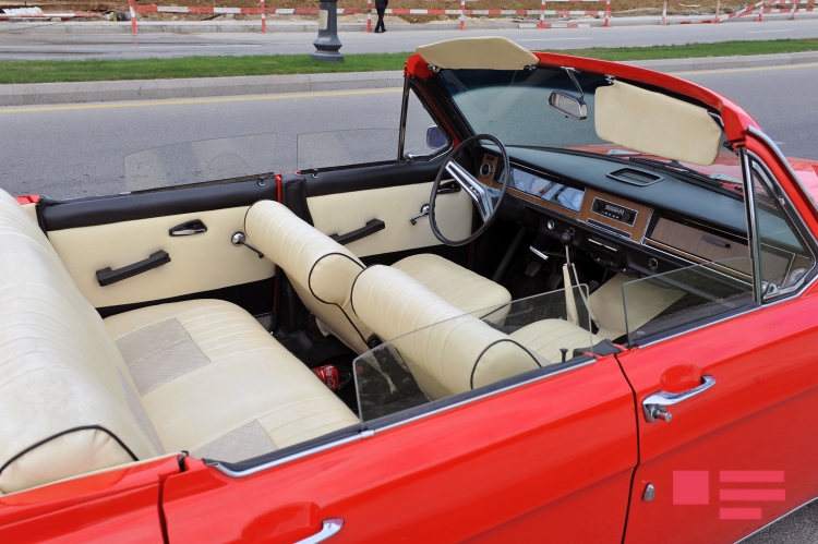 Bakıda klassik avtomobillərin paradı keçirilib - FOTOLAR