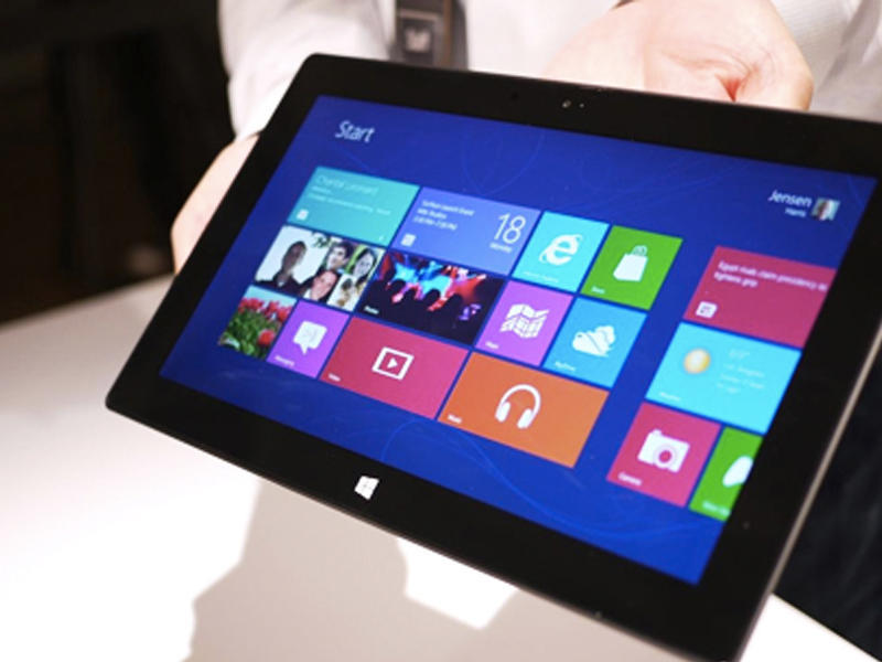 Sərnişinlərinə pulsuz planşet verəcək - İLK DƏFƏ