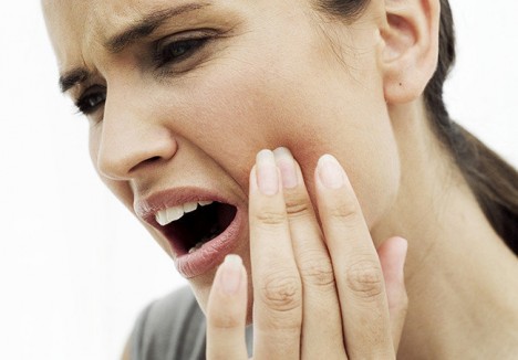 Diş ağrısı zamanı ilk yardım