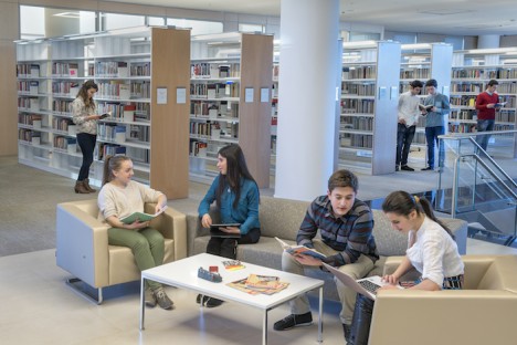 ADA Universiteti işçi axtarır - VAKANSİYA