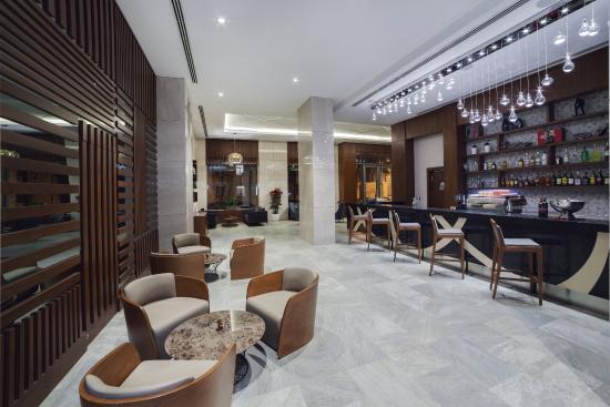 "Holiday İnn hotel" işçi axtarır - VAKANSİYA