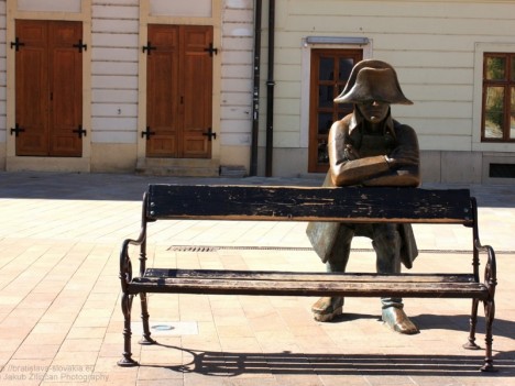 Maraqlı, məzəli heykəllər şəhəri – Bratislava
