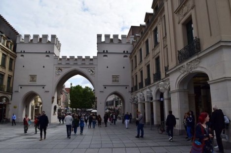 Bavariya krallarının xəzinəsi Münhen - FOTO