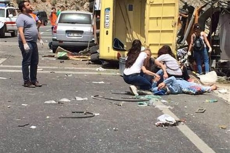 Türkiyədə turistlər qəzaya uğrayıb - ÖLƏNLƏR VAR