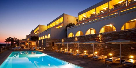 Türkiyənin məşhur holdinqi - OTELLƏRİNİ SATIŞA ÇIXARDI