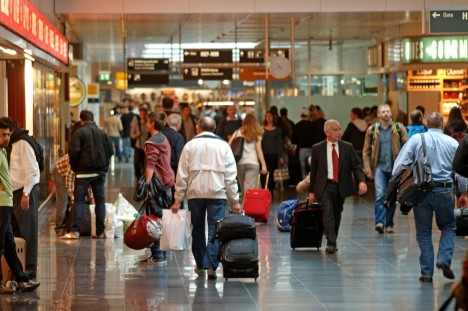 Səyahət zamanı xarici pasportunuzu itirdiyinizdə nə etməli?