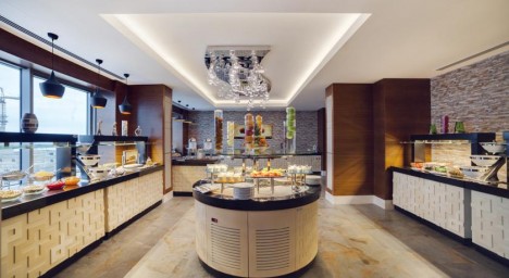 "Holiday Inn" işçi axtarır - VAKANSİYA