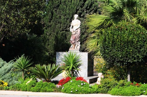 Mərdəkanda bitkilərin canlı muzeyi - FOTOLAR