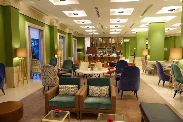 "Hyatt Regency" işçi axtarır - VAKANSİYA