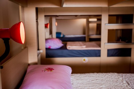 Bakının mərkəzindəki hostel işçi axtarır - VAKANSİYA