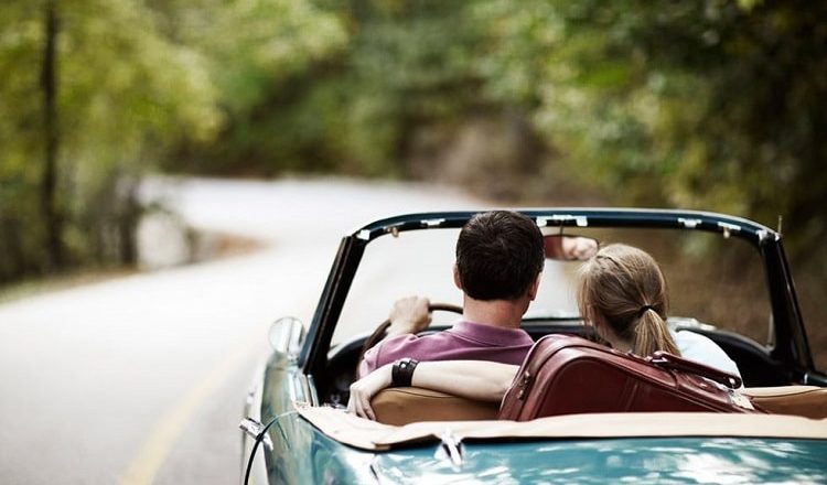 Xaricdə maşını necə icarəyə götürmək olar? - QİYMƏTLƏR