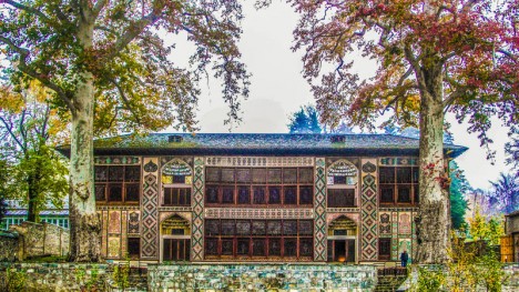 Şəkidə Xan Çinarın budaqları qırıldı - Yaralananlar var