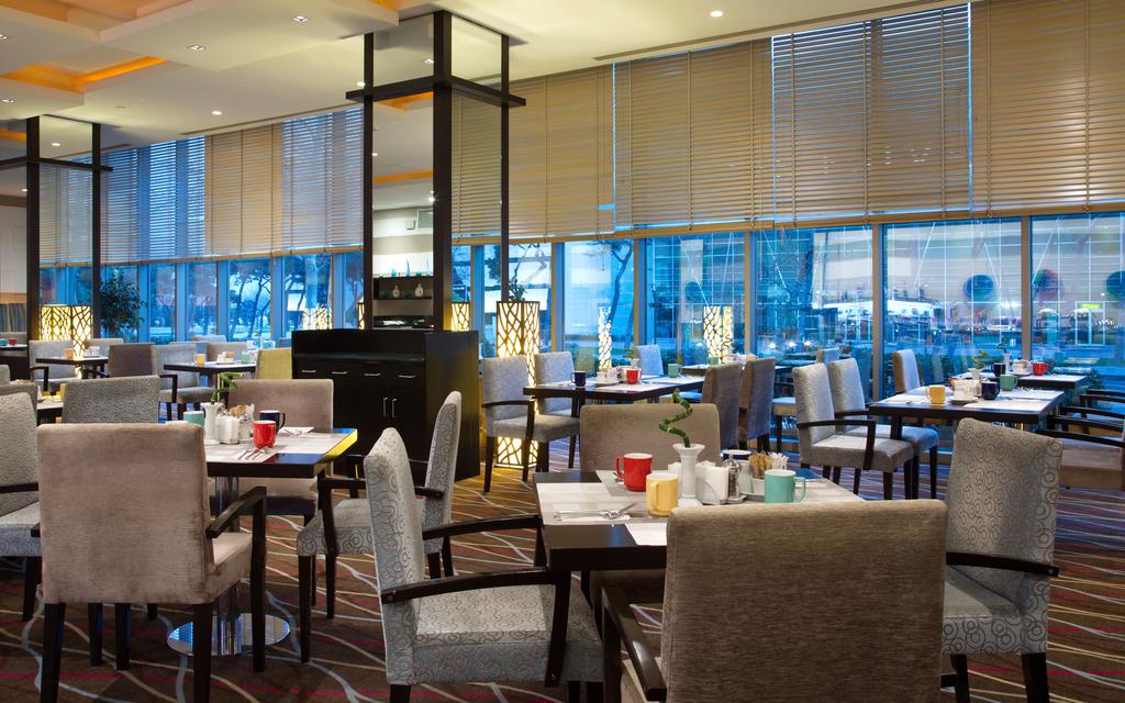 "Park Inn Hotel" işçi axtarır - VAKANSİYA