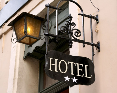 Otel işçi axtarır - VAKANSİYA