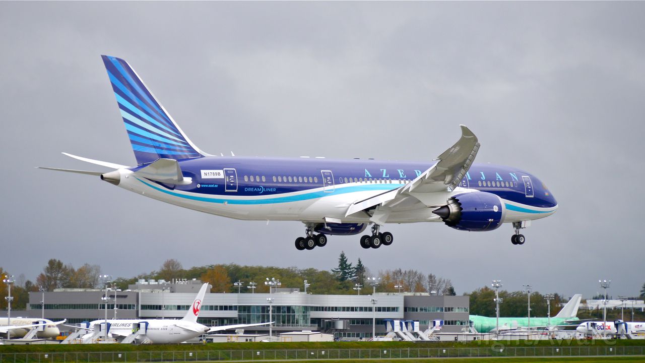 Bakı-Podqoritsa aviareysi açılır