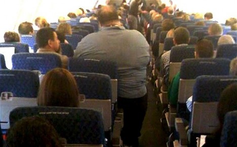 Təyyarəyə minən sərnişinləri tərəzidə çəkəcəklər – YENİLİK 