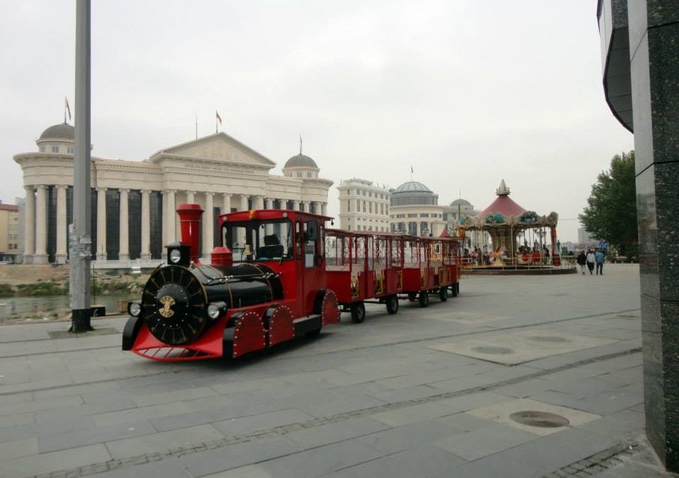 Makedoniyalı İskəndərin vətəni – SKOPYADAN REPORTAJ