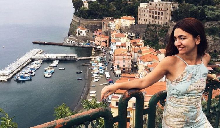 42 ölkə, 114 şəhər gəzən səyahətçi xanımın hekayəsi