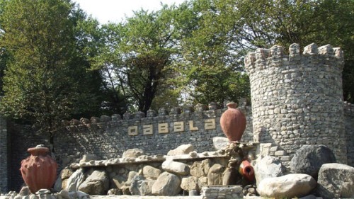 Qəbələdə kənd evlərinin – QİYMƏTLƏRİ