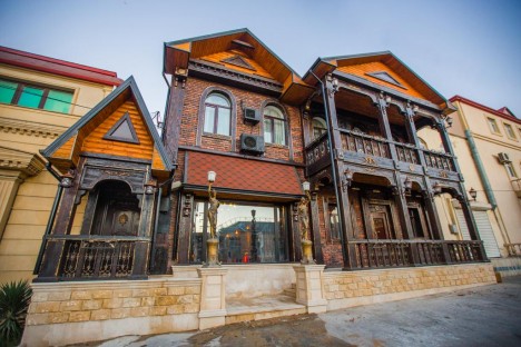 "Lviv Castle Hotel" işçi axtarır - VAKANSİYA