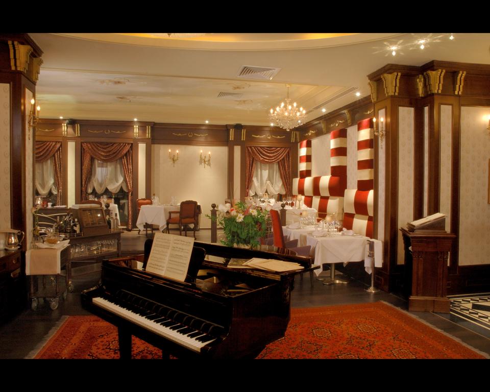 "Excelsior Hotel" işçi axtarır - VAKANSİYA