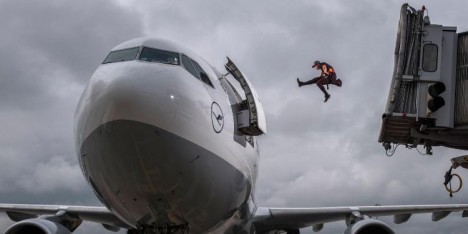 Təyyarəyə vaxtında çatmayanda nə olur?