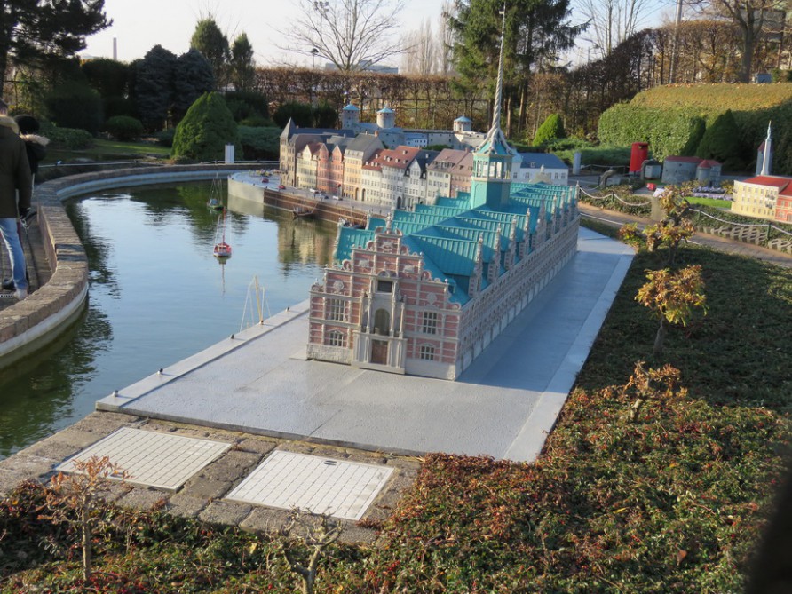 Brüssel üç gün ərzində - FLANDRİYANIN İNCİLƏR