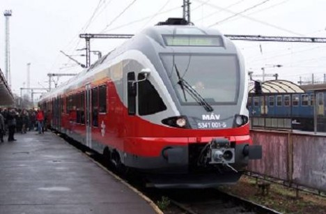 Bakı ilə Naxçıvan arasında dəmir yolu əlaqəsi yaradılacaq