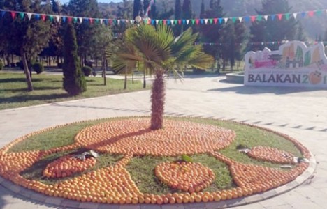 Balakəndə “Beynəlxalq xurma festivalı” keçirilib