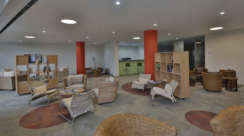 "Hombridge Hotel Apartments" işçi axtarır - VAKANSİYA