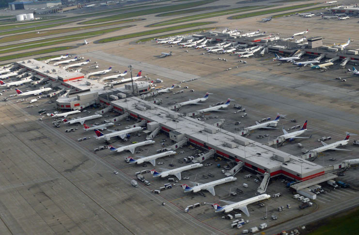 Dünyanın ən böyük aeroportları - SİYAHI