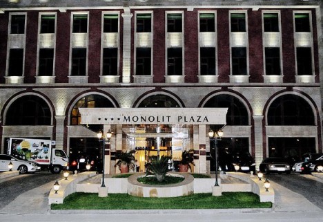 Ərəb milyarder Bakıda lüks hotel aldı