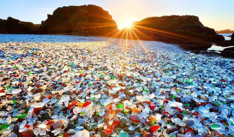 ABŞ-ın möcüzəvi “Şüşəli plyaj”ı - FOTOLAR