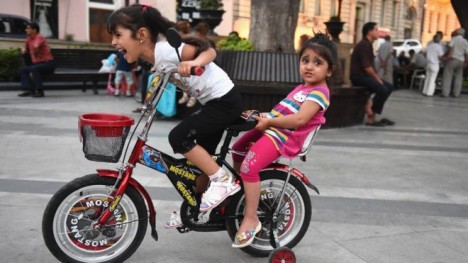 Məktəblilər uzun yay tətilini harda keçirə bilərlər?