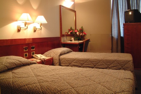 "Continent Hotel Baku" işçi axtarır-VAKANSİYA