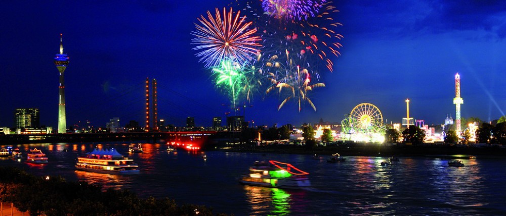 Yaşayanda da belə yaşayasan! - DÜSSELDORF