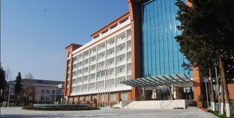 Chinar Hotel Naftalan işçi axtarır - VAKANSİYA