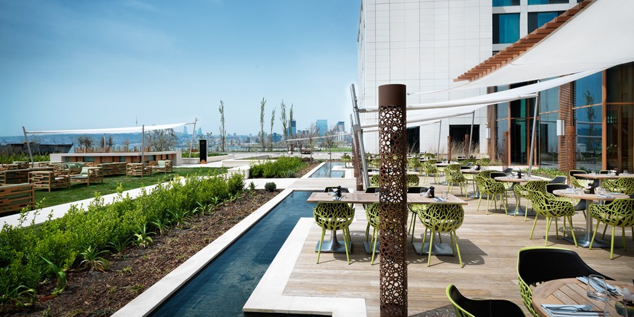 "Baku Boulevard Hotel" işçi axtarır - VAKANSİYA