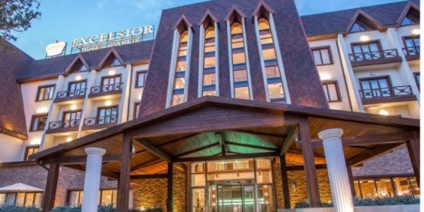 Bakıda məşhur oteldə müştərinin pulları oğurlanıb