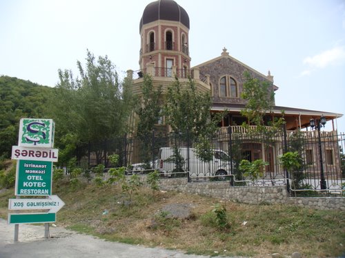 Daha bir neçə otelə lisenziya verildi