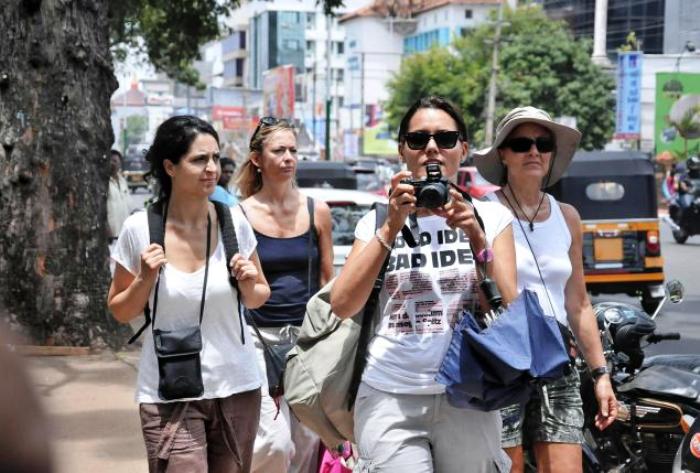 Daha bir ölkənin sakinləri Avropaya vizasız gedəcəklər - QƏRAR VERİLDİ