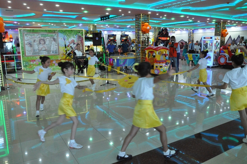 Tətildə uşaqlarımızı hara aparaq? – TƏDBİRLƏR + QİYMƏTLƏR