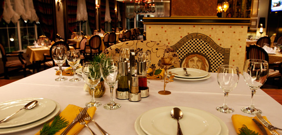 Bu restoranlarda yeri 1 il əvvəl sifariş etməlisiniz - SİYAHI