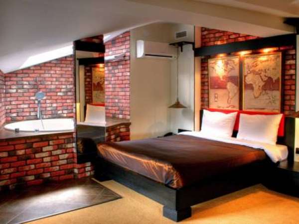 Azərbaycan hotellərində qadın-kişi mərtəbələri - AYRILACAQ