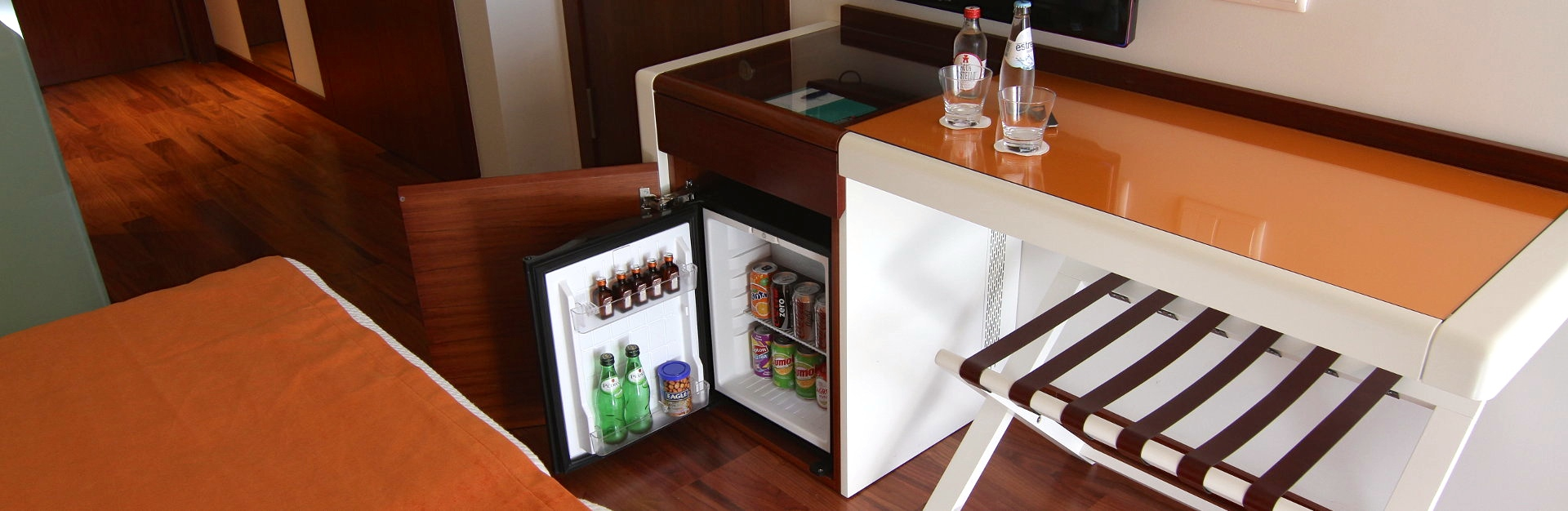 Hotellərdəki Mini Barlar niyə baha olur? 