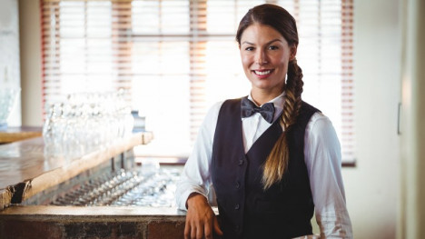 "Atmosphere Lounge & Restaurant" işçi axtarır - VAKANSİYA