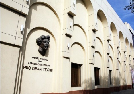 Rus Dram Teatrı noyabr repertuarını açıqlayıb