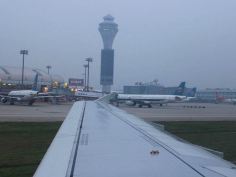 Leysan Pekin aeroportunu iflic etdi - 650 reys ləğv edildi