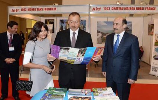 İlham Əliyevə “putyovka” hədiyyə olundu