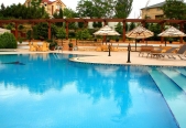 «Excelsior Hotel»də açıq hovuzun - yay mövsümü başlayır